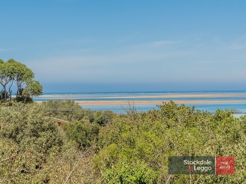 8a Beilby Avenue, Inverloch VIC 3996