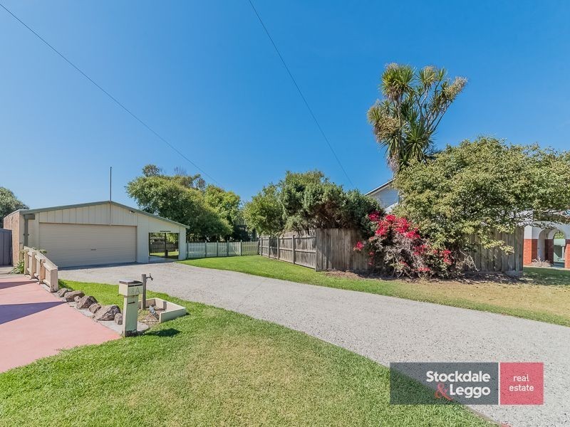 8a Beilby Avenue, Inverloch VIC 3996