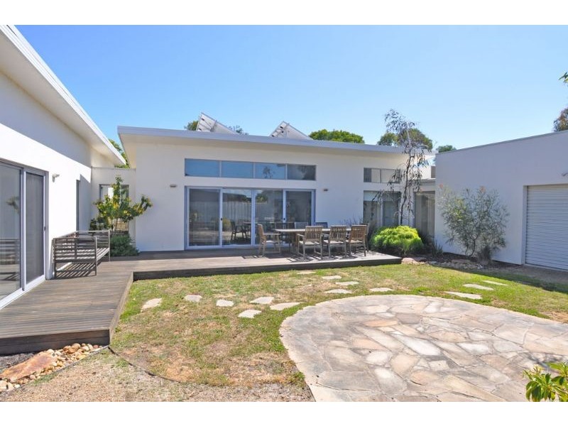 96 WOODLAND HEATH DRV, Inverloch VIC 3996