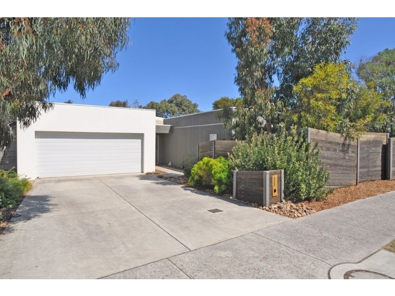 96 WOODLAND HEATH DRV, Inverloch VIC 3996