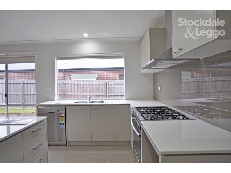 4 Lavender Place, Inverloch VIC 3996