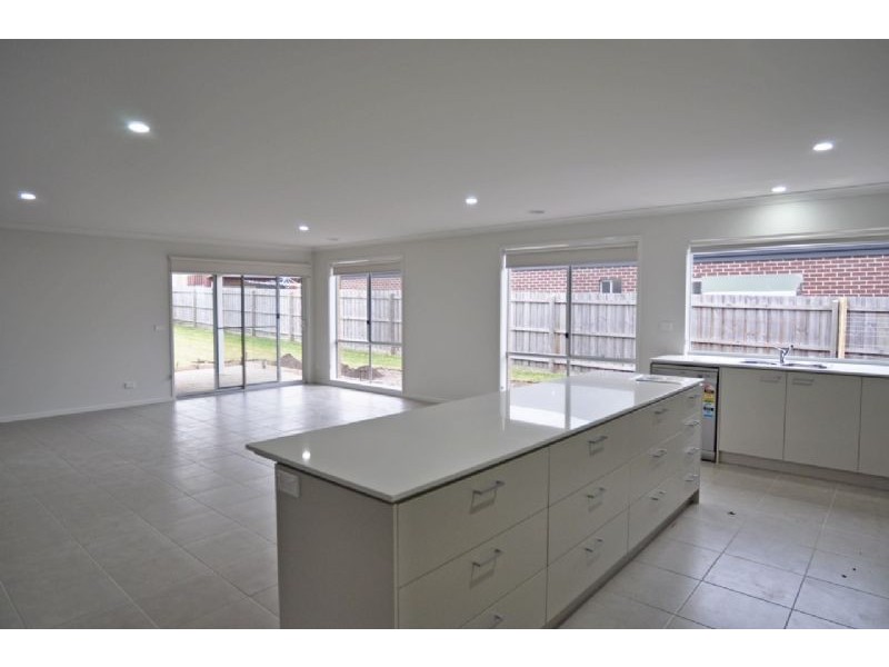 4 Lavender Place, Inverloch VIC 3996