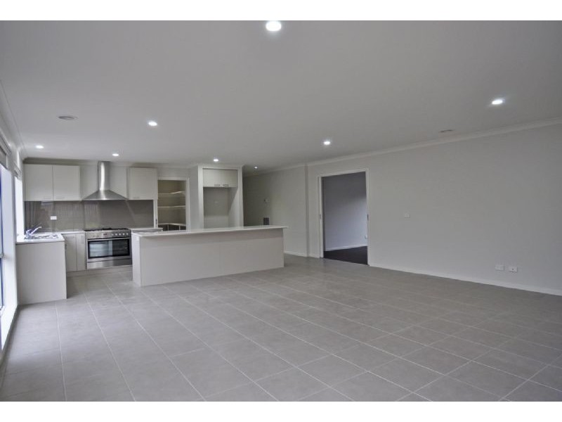 4 Lavender Place, Inverloch VIC 3996