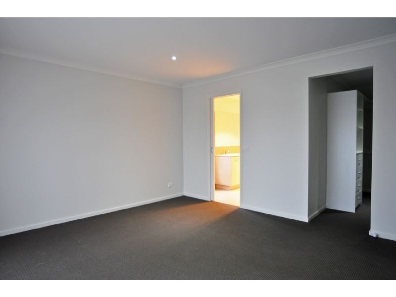 4 Lavender Place, Inverloch VIC 3996