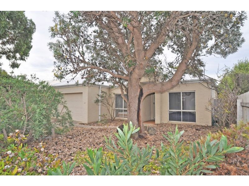 13 MUNROE COURT, Inverloch VIC 3996