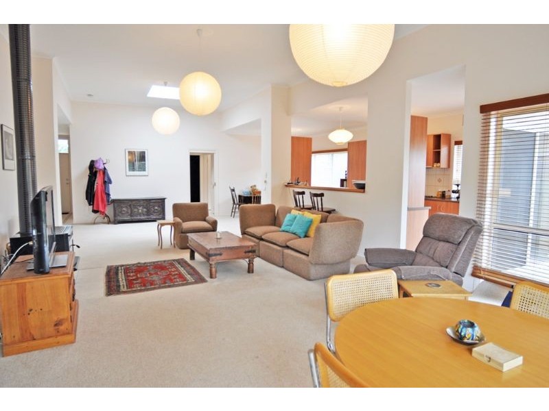 13 MUNROE COURT, Inverloch VIC 3996