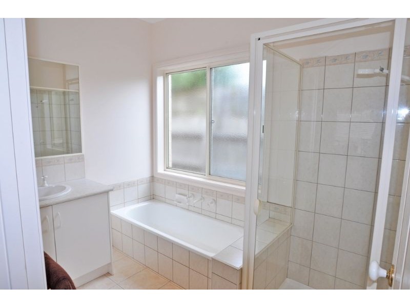 13 MUNROE COURT, Inverloch VIC 3996