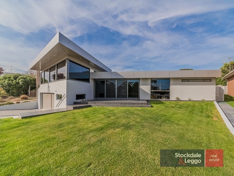 2 Holt Court, Inverloch VIC 3996