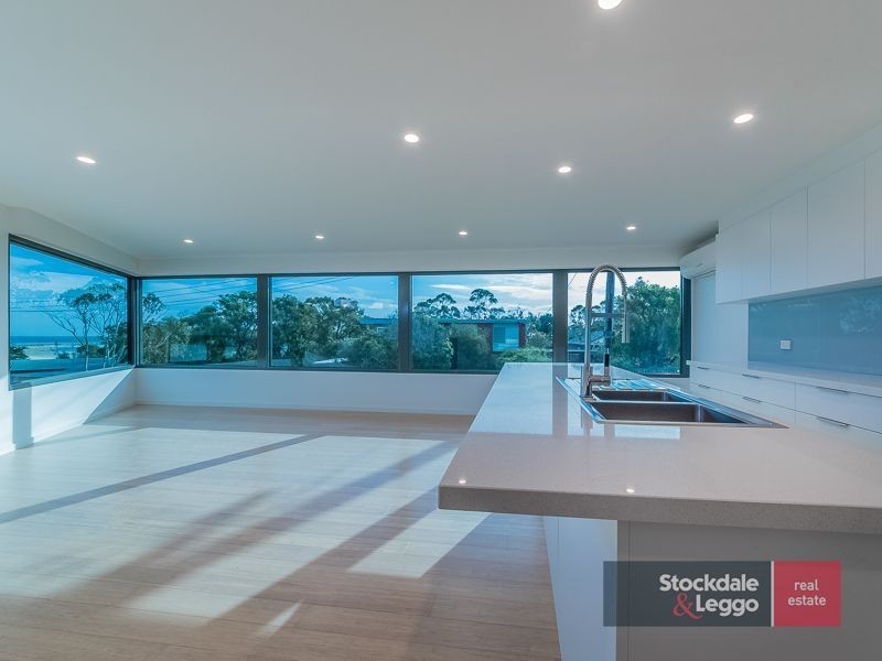 2 Holt Court, Inverloch VIC 3996