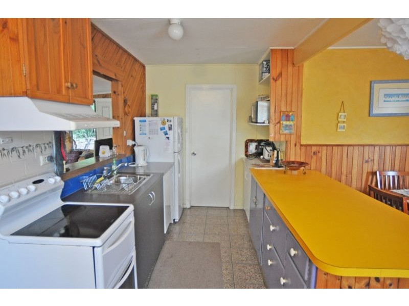 32 ABBOTT STREET, Inverloch VIC 3996