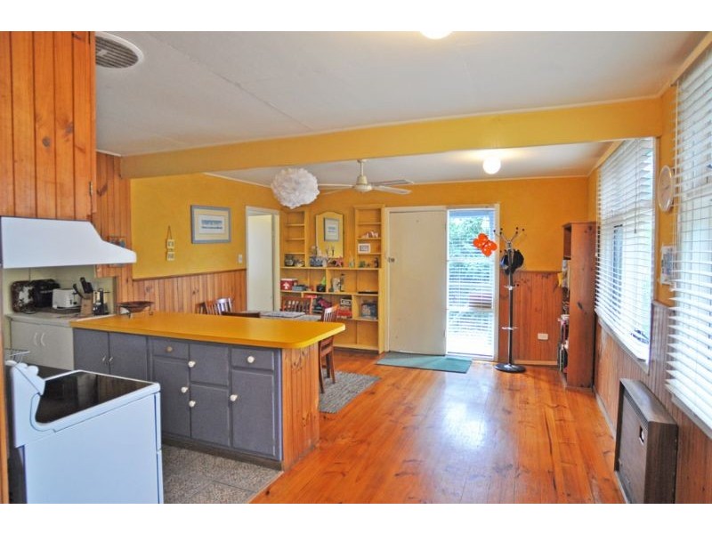 32 ABBOTT STREET, Inverloch VIC 3996