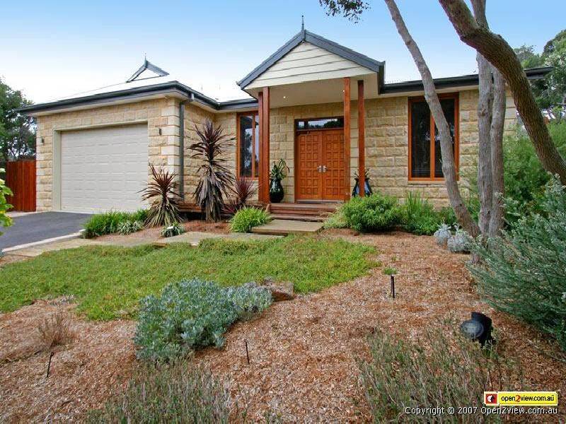 8 Arunta Court, Rye VIC 3941