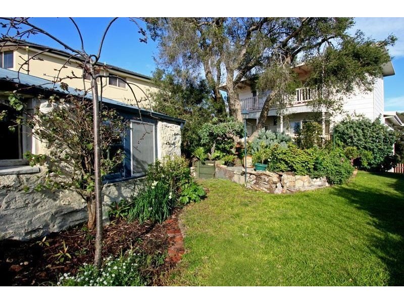 6 Sinclair Avenue, Rye VIC 3941