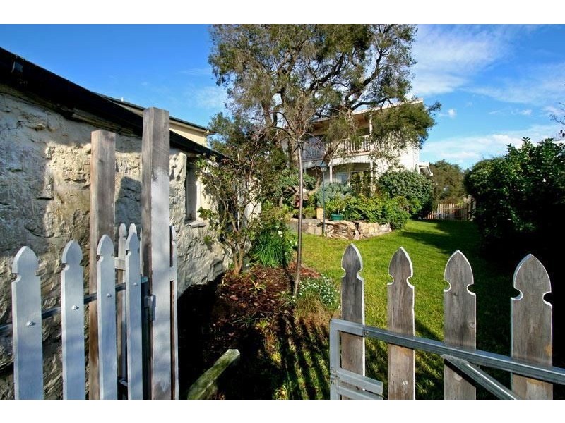 6 Sinclair Avenue, Rye VIC 3941