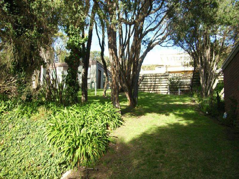 6 Roberts Street, Rye VIC 3941