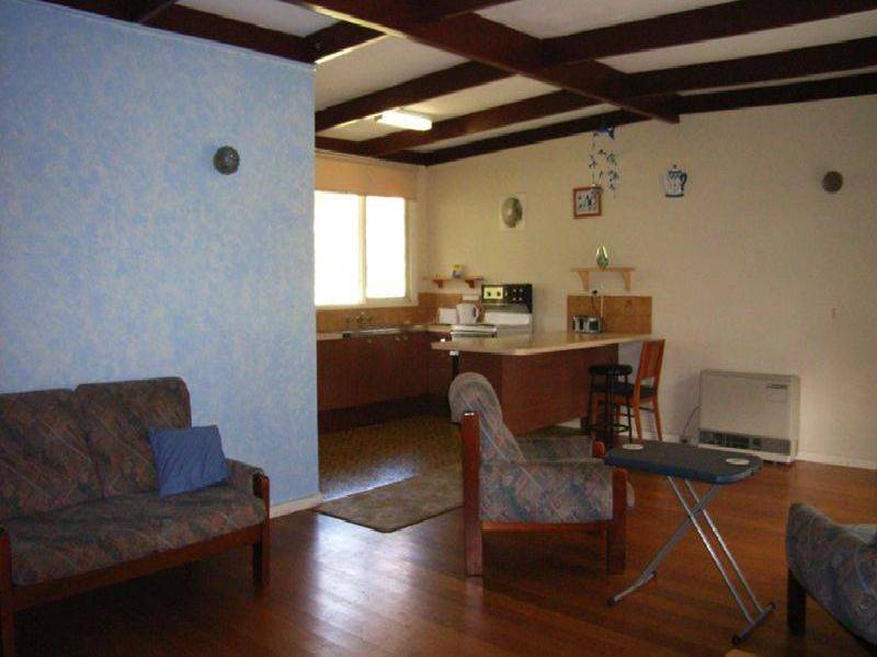 6 Roberts Street, Rye VIC 3941