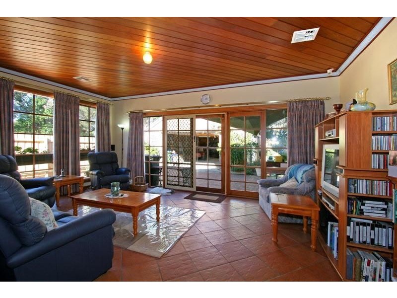 5 Bona Street, Tootgarook VIC 3941