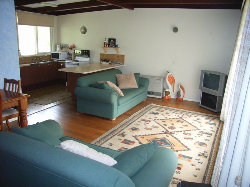 6 Roberts Street, Rye VIC 3941