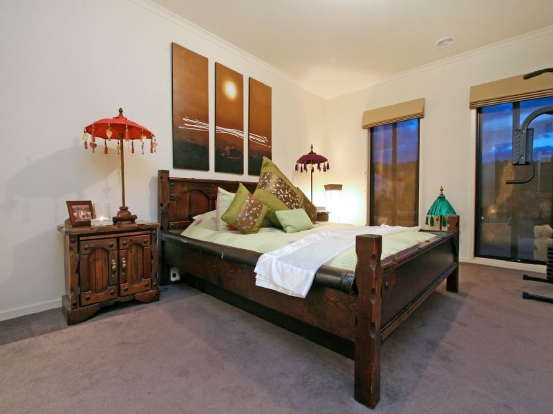 18 Avon Road, Rye VIC 3941