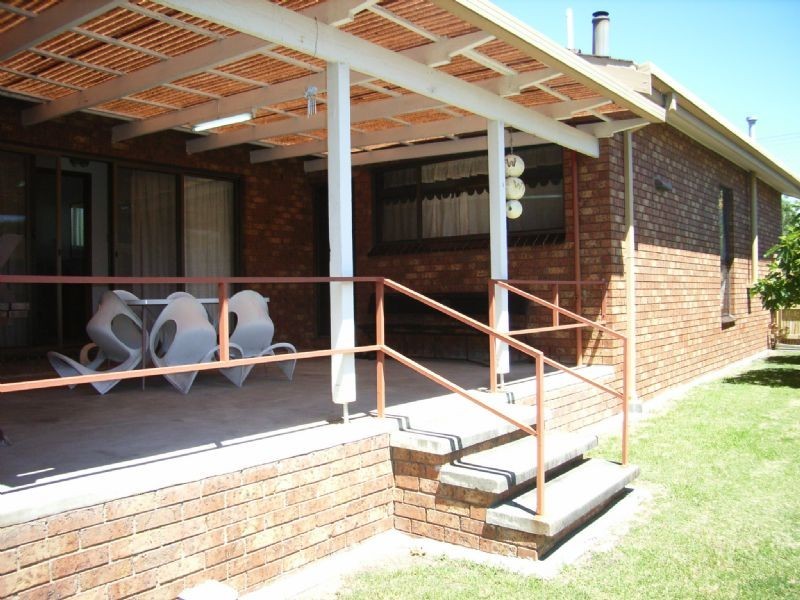 16 Carlton Court, Rye VIC 3941