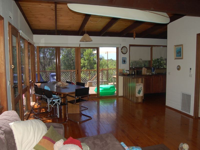 82 Valley Drive, Rye VIC 3941