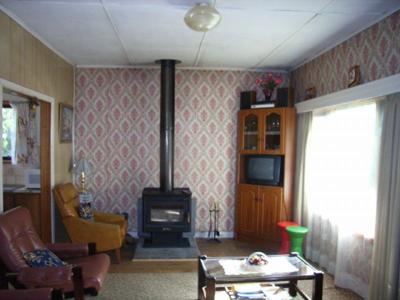 8 Bell Street, Blairgowrie VIC 3942