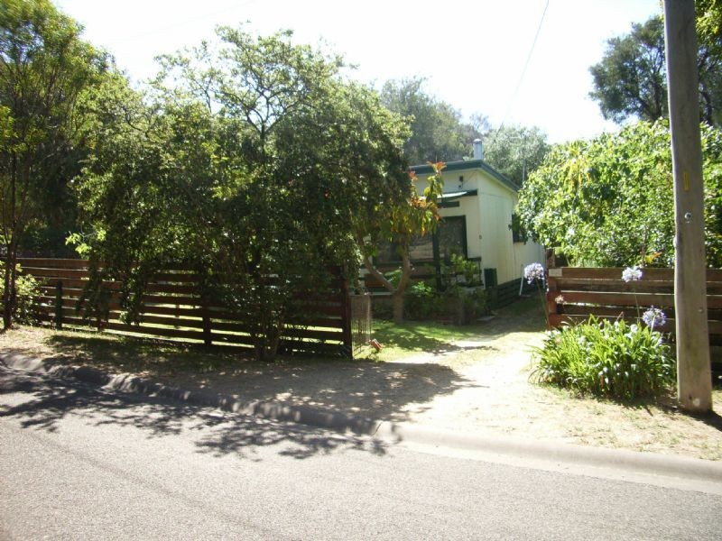 8 Bell Street, Blairgowrie VIC 3942