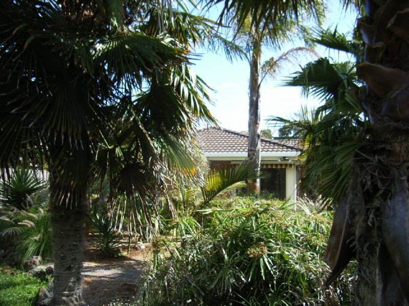 15 Ellesmere Street, Blairgowrie VIC 3942