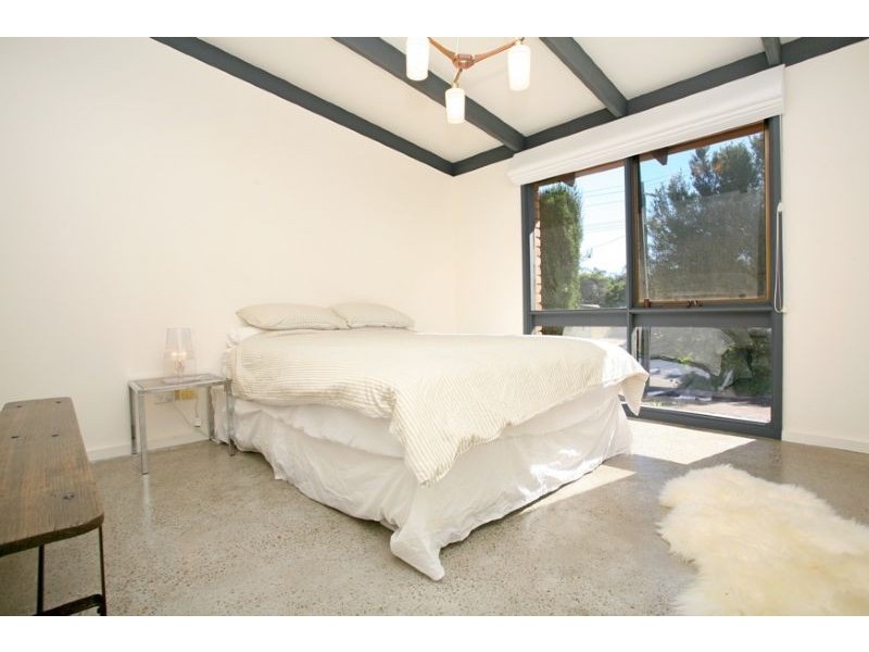 2 Monomeith Street, Rye VIC 3941