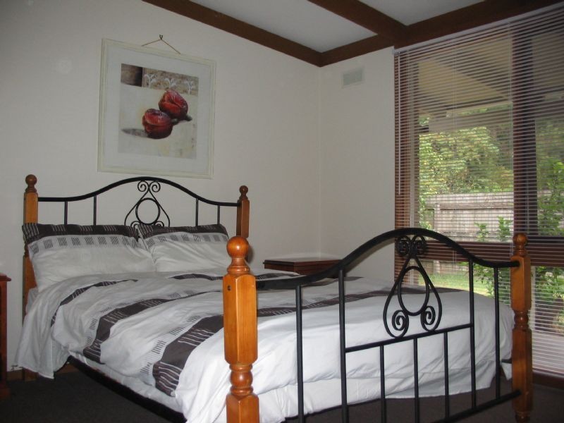 64 Melbourne Rd, Rye VIC 3941