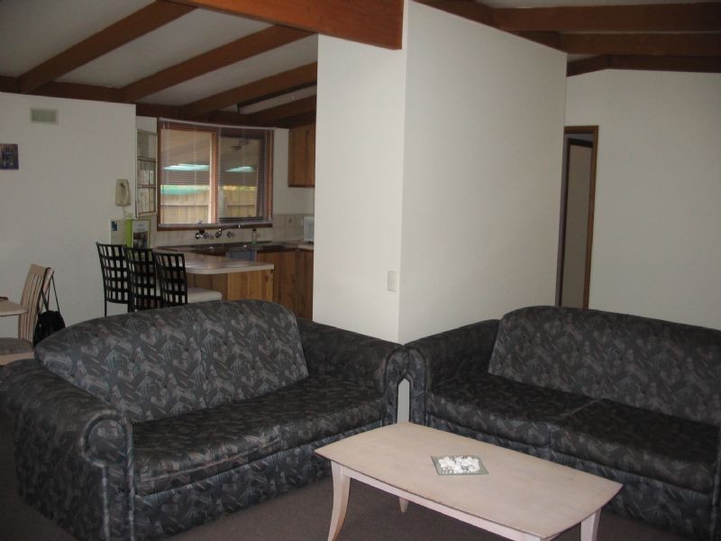 64 Melbourne Rd, Rye VIC 3941