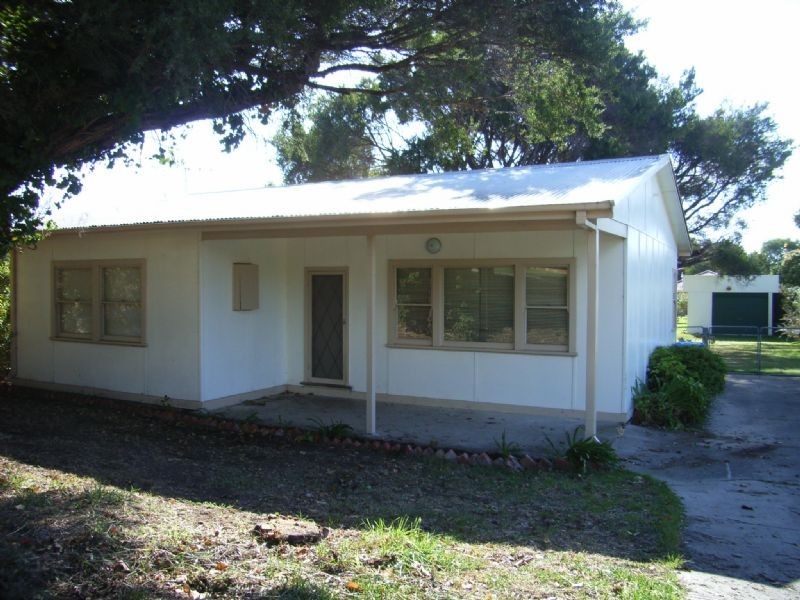 8 Marvin Ave, Rye VIC 3941