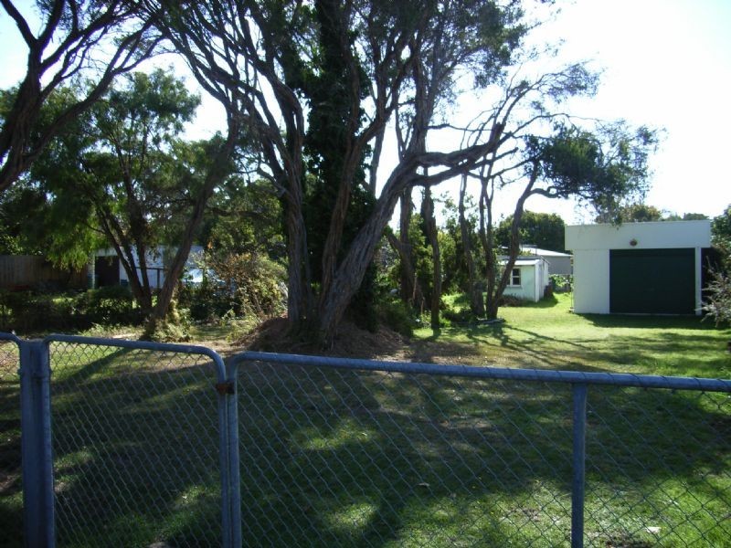 8 Marvin Ave, Rye VIC 3941