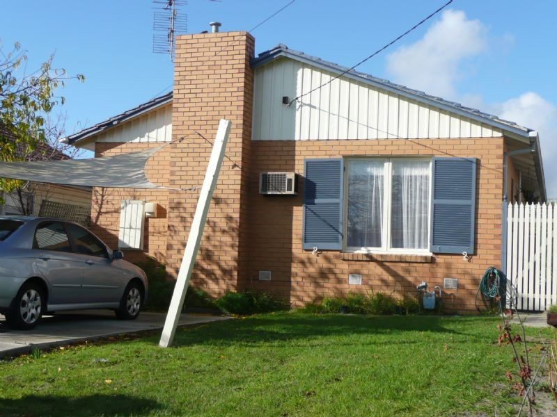 57 Seventh Avenue, Rosebud VIC 3939