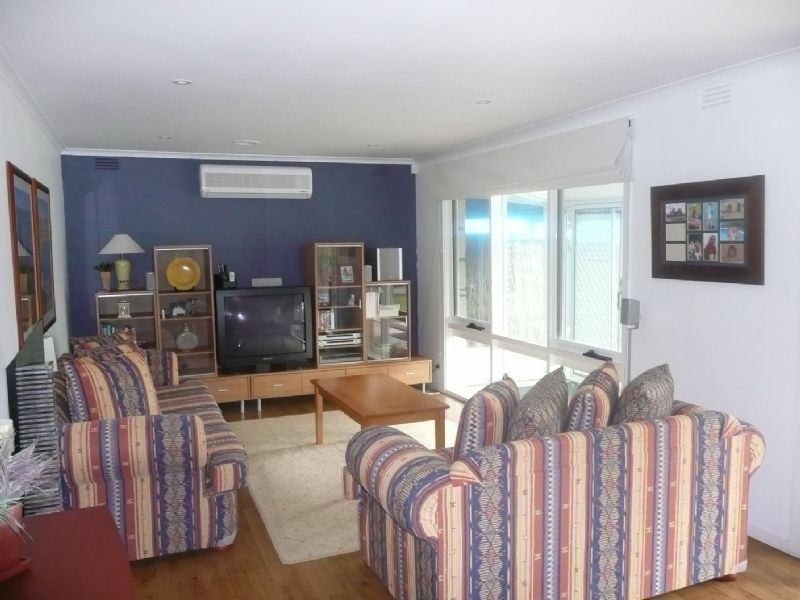 13 Bachli Street, Rye VIC 3941