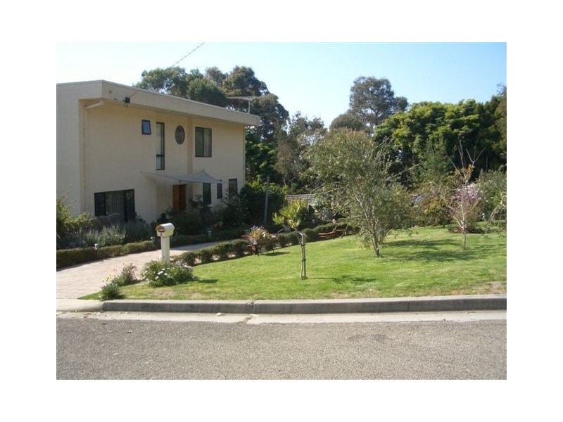 3 Alexander Parade, Rosebud VIC 3939