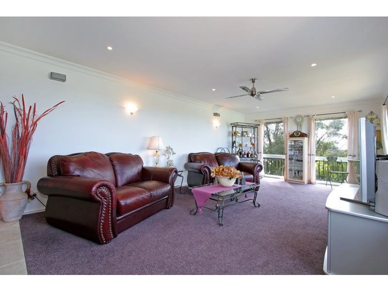 36 Fairhills Drive, Rye VIC 3941