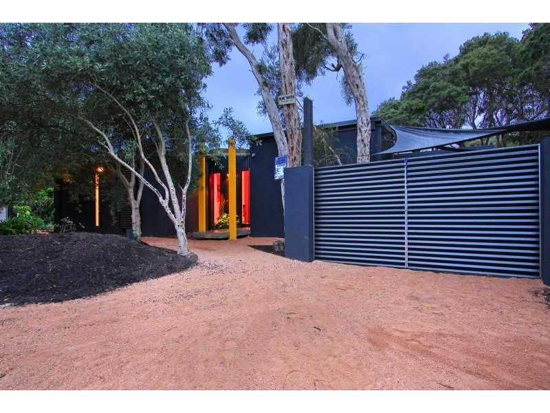 18 Canterbury Jetty Road, Blairgowrie VIC 3942