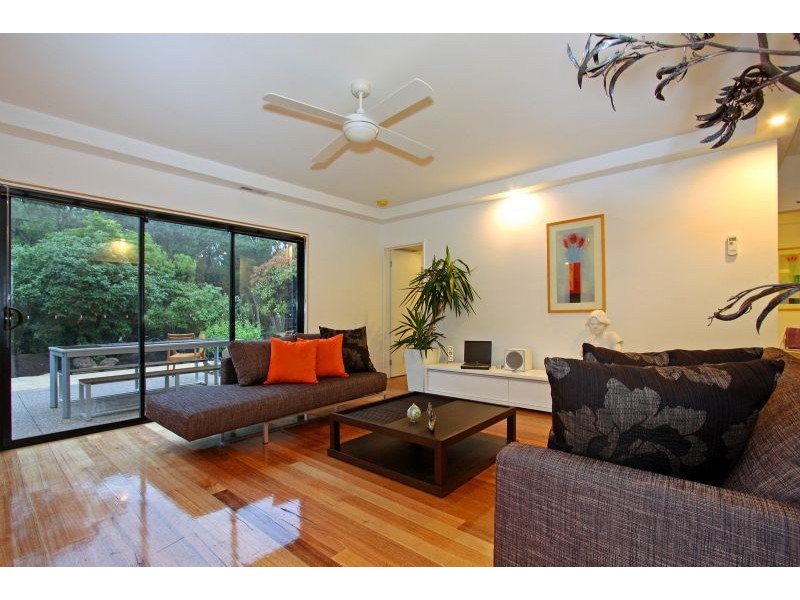 18 Canterbury Jetty Road, Blairgowrie VIC 3942