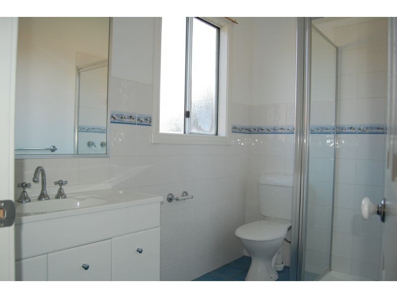 8 HOWELL STREET, Rye VIC 3941