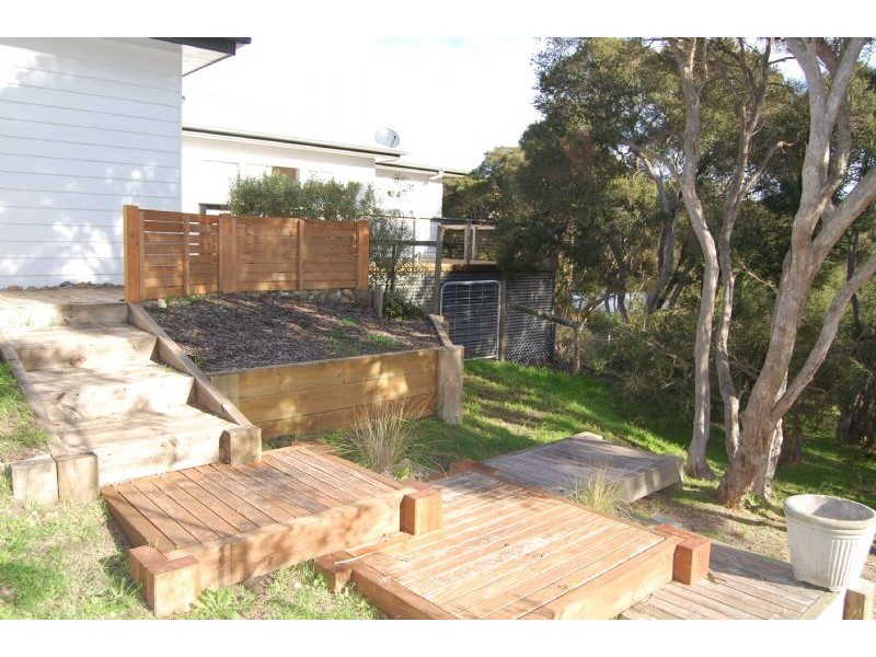 8 HOWELL STREET, Rye VIC 3941