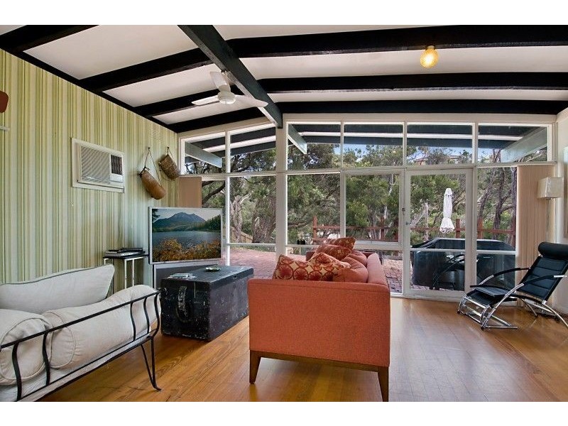 21 Valley Drive, Rye VIC 3941