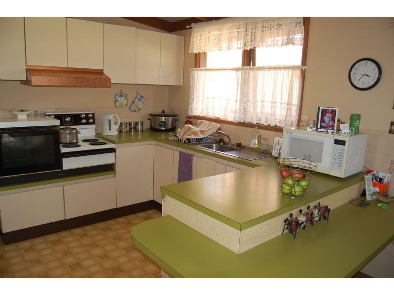 27 Fairhills Drive, Rye VIC 3941