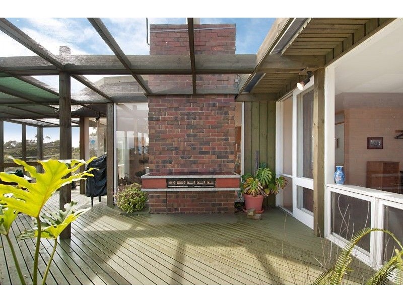 8 Betty Street, Rye VIC 3941