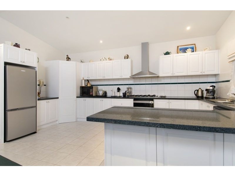 1 Hillcrest Drive, Tootgarook VIC 3941