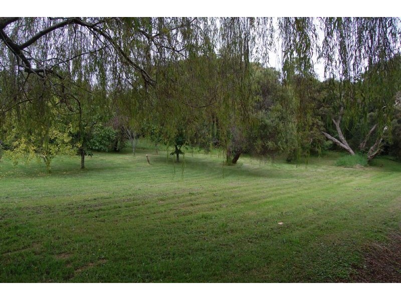 8 Monica Street, Tootgarook VIC 3941