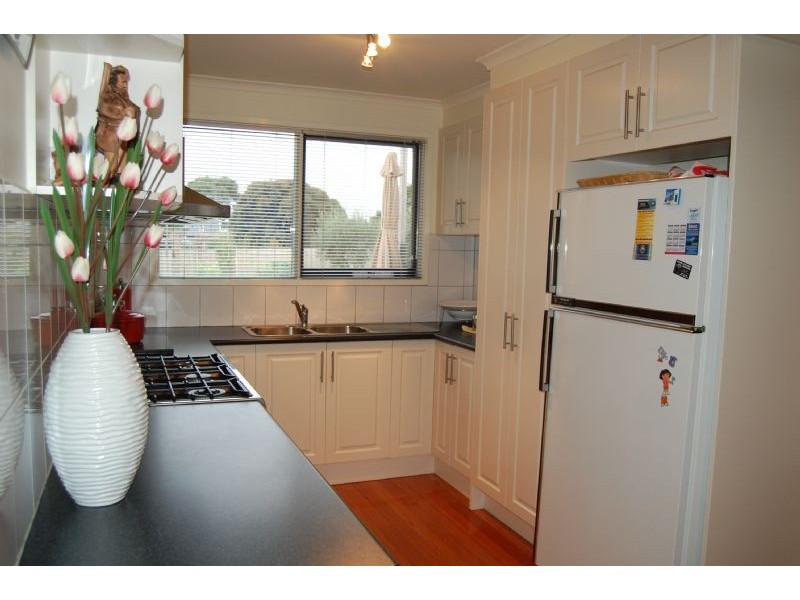 2 Bona Street, Tootgarook VIC 3941