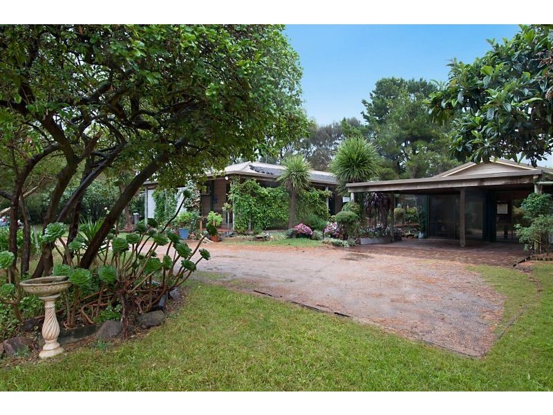 180 Devonport Drive, St Andrews Beach VIC 3941