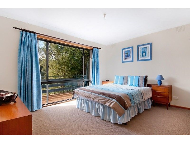 18 Sunshine Grove, Rye VIC 3941