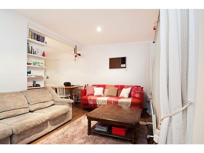 11 Woomera Street, Rye VIC 3941